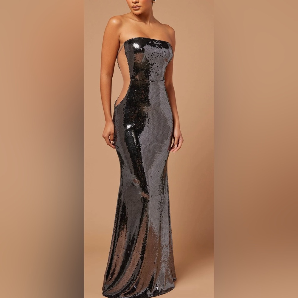 NWT Charcoal sequin dress with mesh side panels. Size Medium